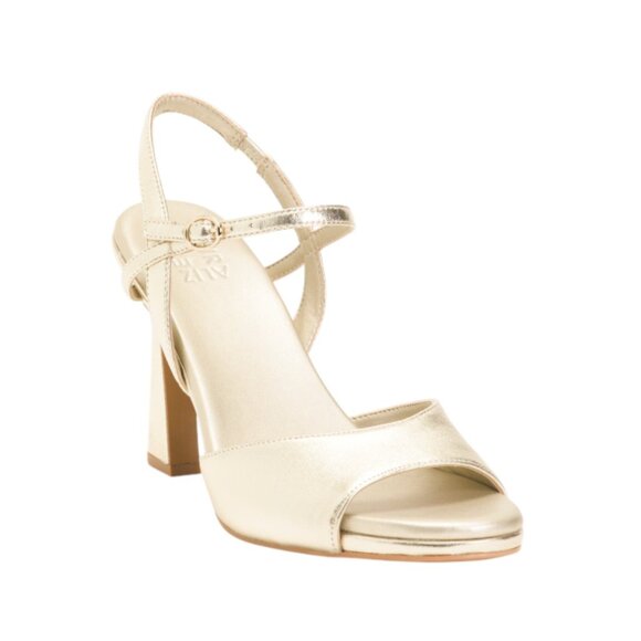 NATURALIZER PREMIUM Champagne Wide Leather Lala Sandals - Picture 1 of 4